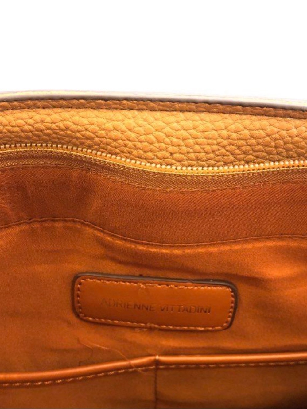 Adrienne Vittadini Natural Pebbled Tote Bag Gold Hardware Workbook Sleeve - Picture 7 of 8